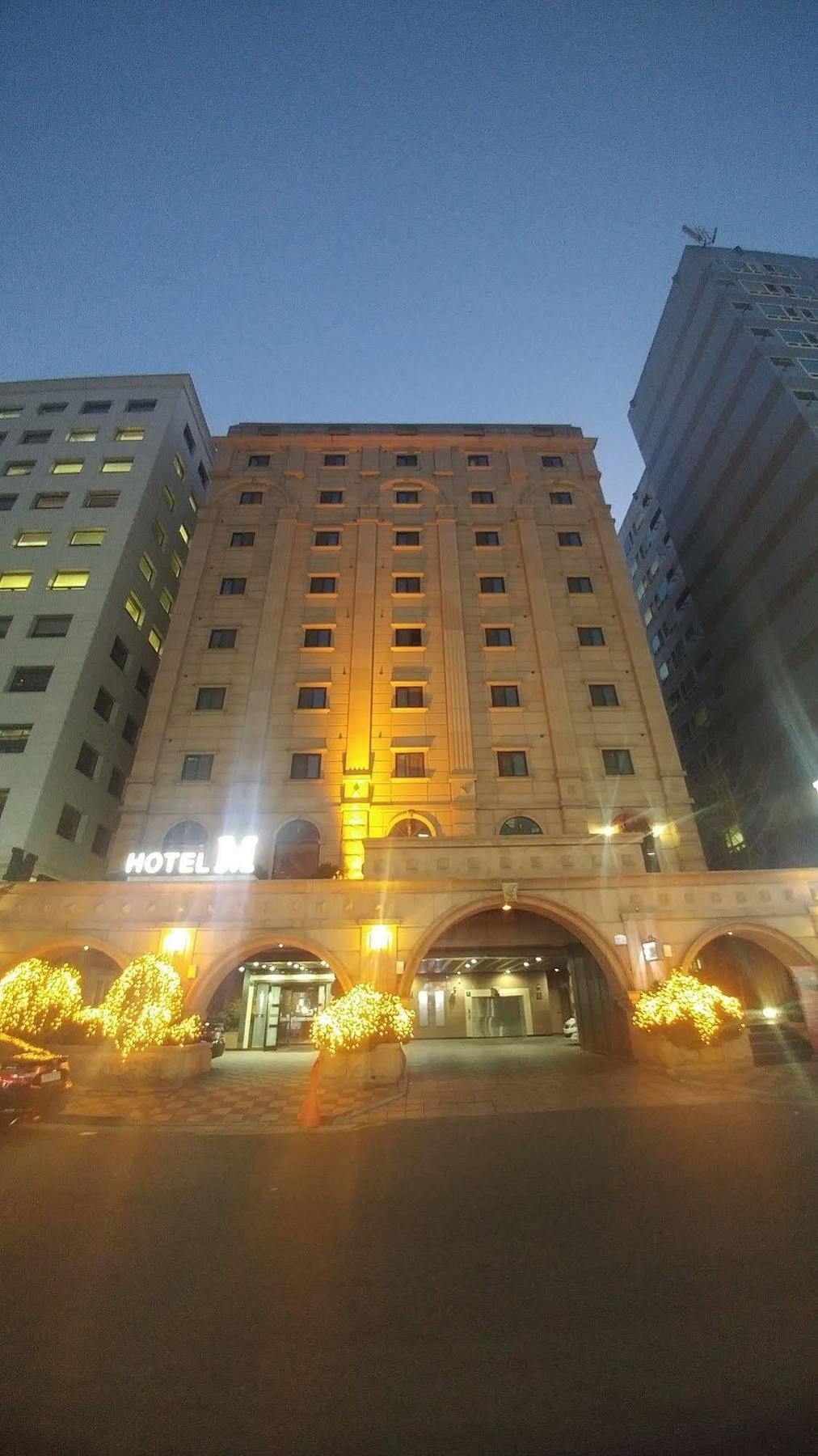 M Hotel Seúl Exterior foto